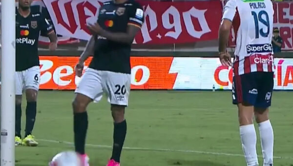 In the six-yard box, no keeper! Striker's unbelievable miss in