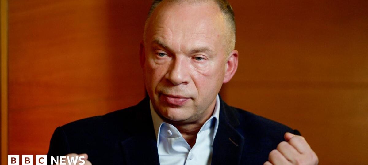 Russia's offensive ability is broken, Kyiv's former top general tells BBC