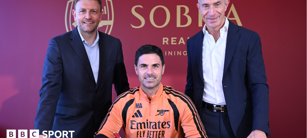 Arteta signs new contract with champions Arsenal