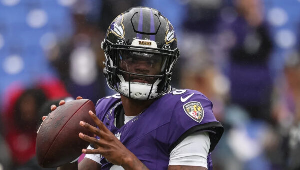 Report: Lamar Jackson is expected to return Sunday