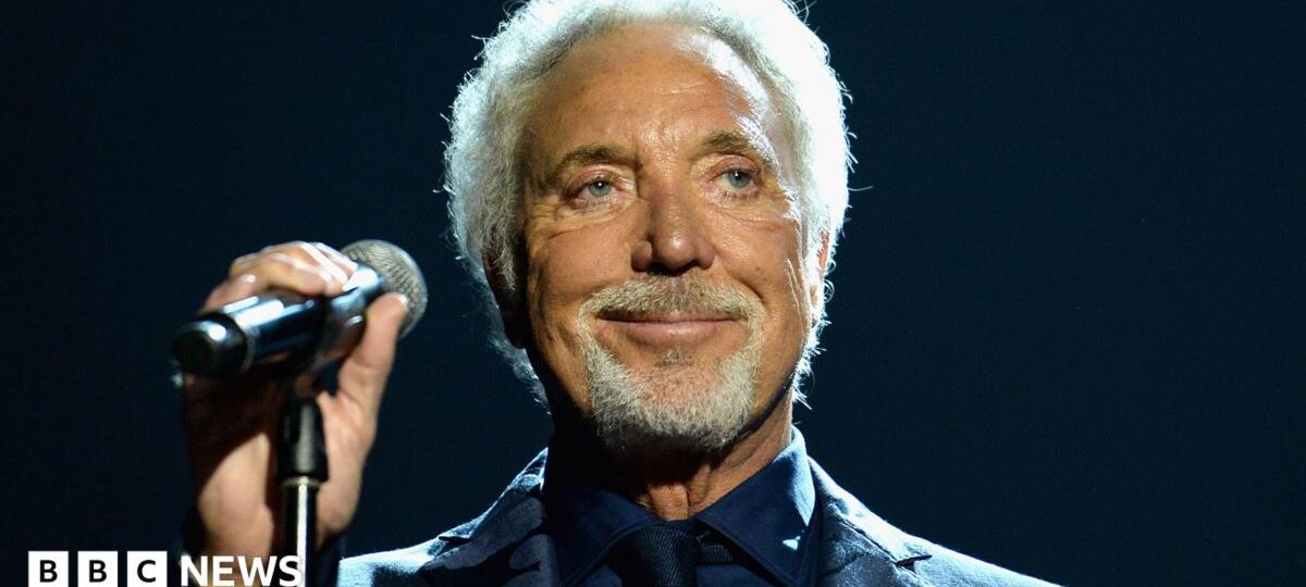 Sir Tom Jones 'truly sorry' as he cancels two shows due to illness