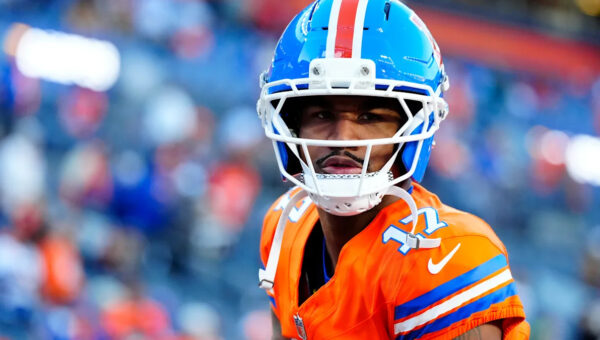 Jaylen Waddle starts practice week with DNP