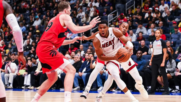 Watch Giannis Antetokounmpo’s 1st home intro with Heat