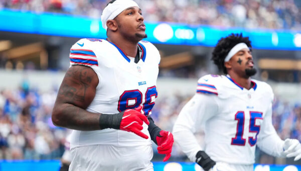 Deone Walker wrecked NFL’s highest-paid center in Bills win over Raiders
