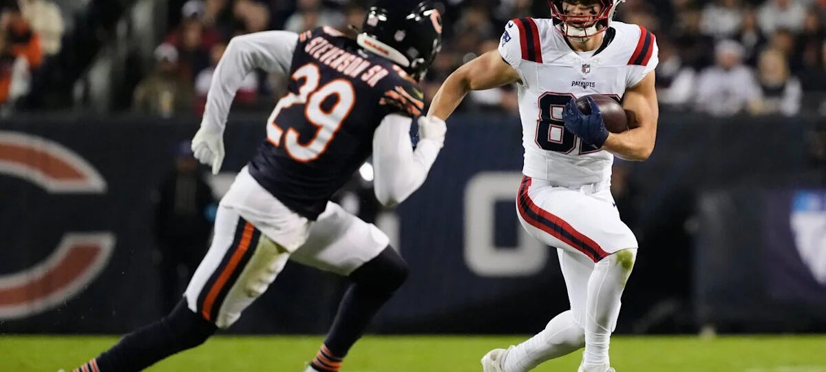 Live Coverage: Patriots look for comeback in final quarter vs. Bears
