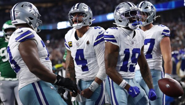 Can Eagles injured offense beat Cowboys D? Our experts score predictions