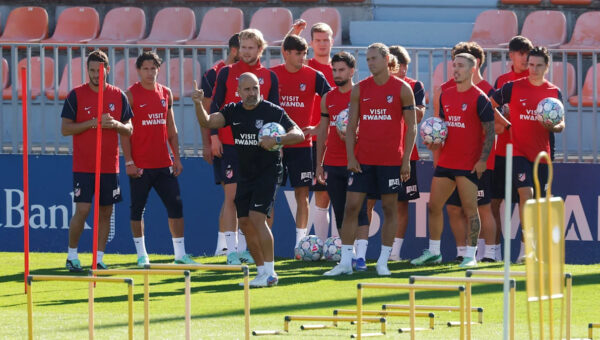 All fit at Atleti's final training session before United