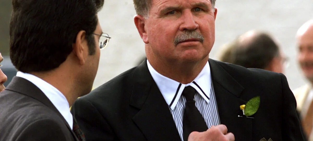 NFL community reacts to the passing of football legend Mike Ditka