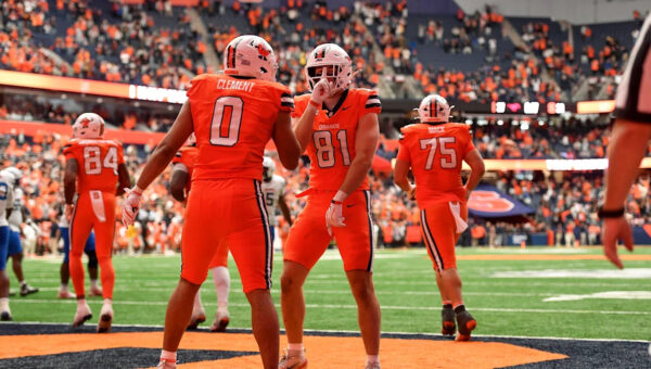 Orange squeeze past No. 19 SMU with 17 seconds to spare