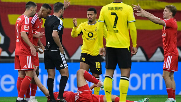 Despite seeing red: BVB star was allowed to play on