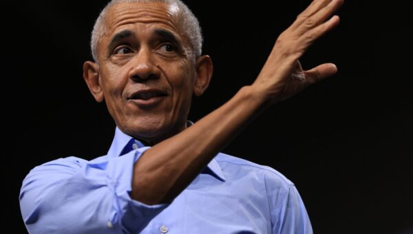 Obama says The Cheesecake Factory was his ‘jam’ — and that Trump was less offended by being compared to Saddam Hussein