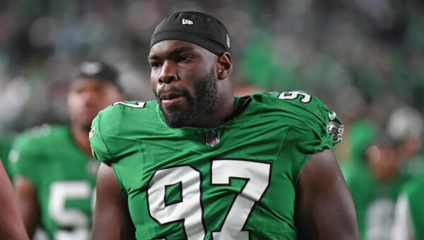 49ers trade idea from ESPN analyst sends two picks to Eagles for underrated star DT