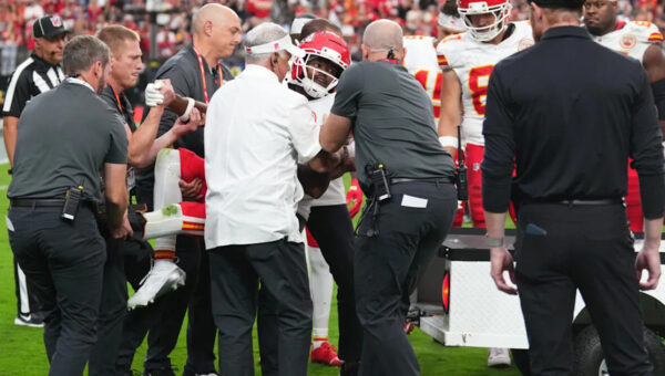 NFL Doctor Issues Graphic Warning on Chiefs WR Tyquan Thornton’s Ankle Injury