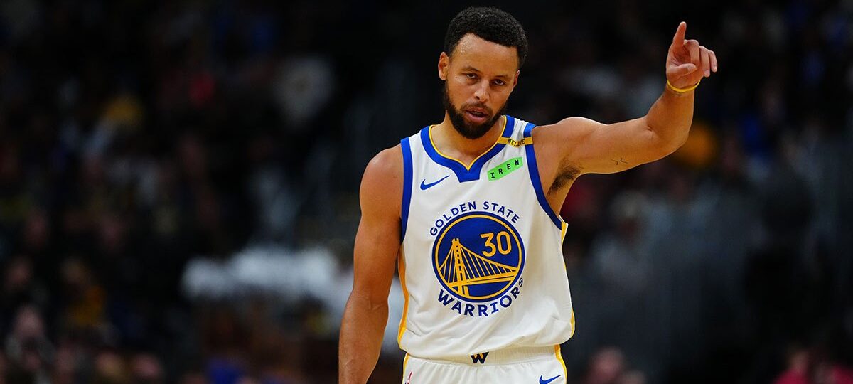 Warriors’ Stephen Curry pitches a perfect game in big win over the Nuggets