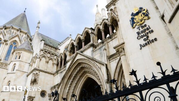 Ex-bankers jailed for rigging rates have convictions quashed