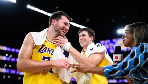 Lakers news: Of course Austin Reaves was hating on Luka Doncic’s ‘terrible’ half-court shot that buried Yaxel Lendeborg