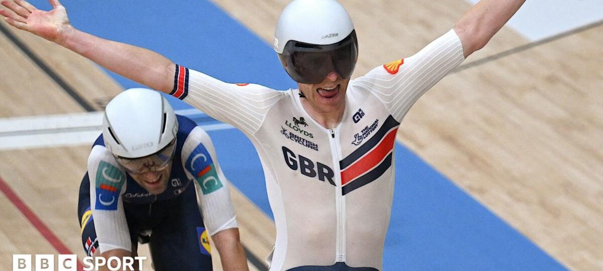 Stewart and Morris add to GB gold tally at Worlds
