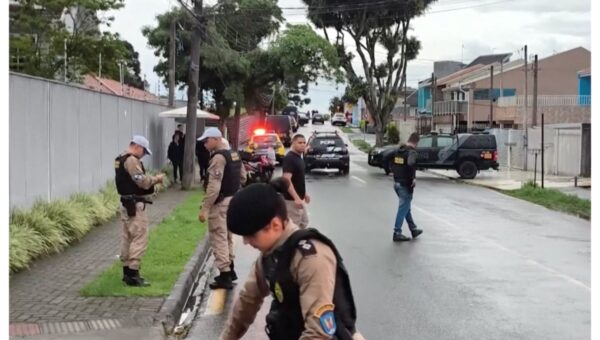 Brazilian police kill suspect, rescue 13 children from kindergarten
