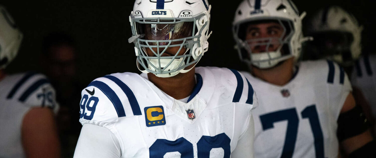 49ers reunite with DeForest Buckner in trade with Colts