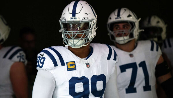 49ers reunite with DeForest Buckner in trade with Colts