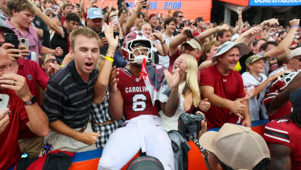 South Carolina football's Shane Beamer predicts even more from edge rusher Dylan Stewart