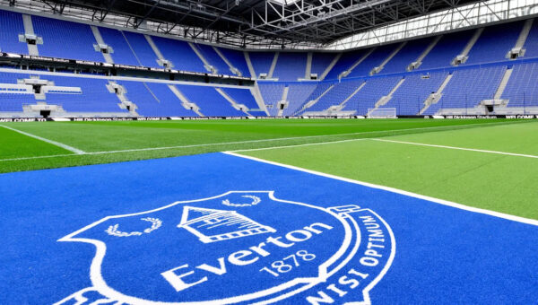 Everton 0-1 Chelsea: Live | Neto scores early in second half