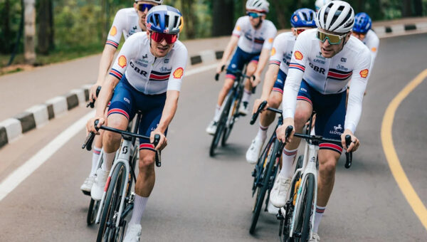 Tom Pidcock furious after two teammates hit by police motorbike during race in Italy