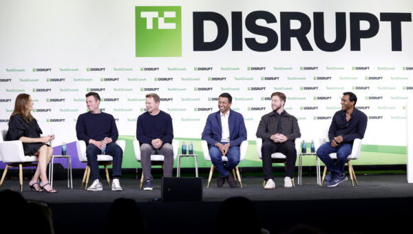 Even Benchmark thinks AI is eroding the venture pact against backing rivals