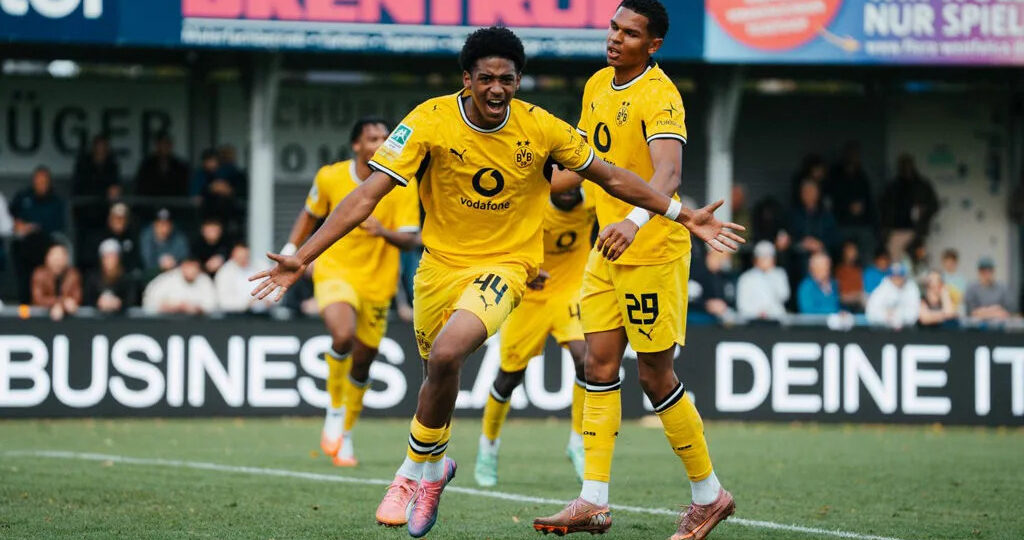 U23 Celebrates Fourth Straight Win