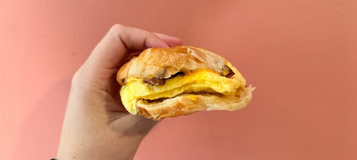 I tried breakfast at 5 fast-food chains. The best meal was one of the cheapest.