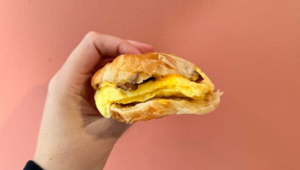 I tried breakfast at 5 fast-food chains. The best meal was one of the cheapest.