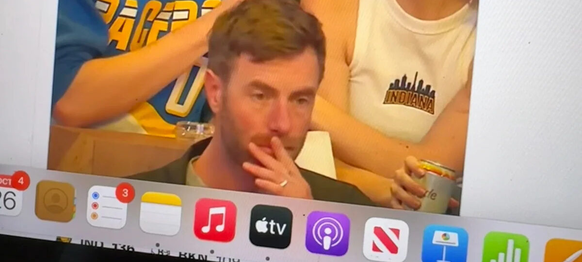 Viral 'arguing Pacers couple' were back in Brooklyn for the new season