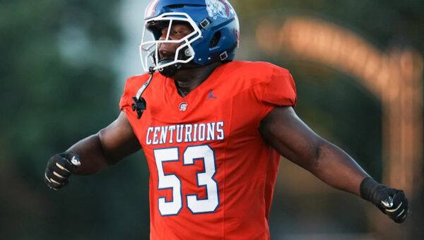 No. 1 recruit Kellan Hall discusses Kentucky football