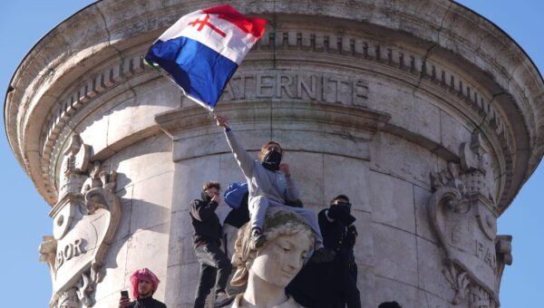 4 figures that help explain the affordability crisis behind France's protests