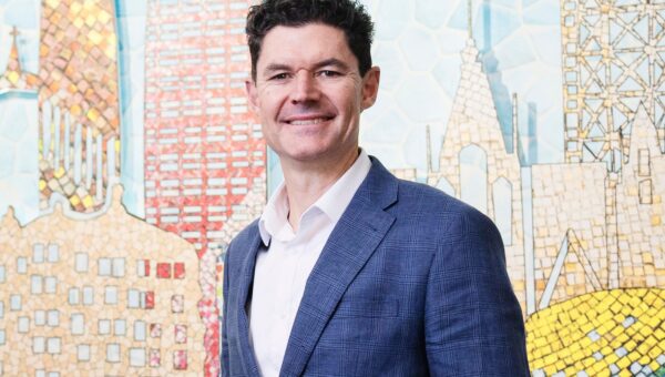 I lead HP in Asia. I use my phone in 10-minute bursts and play my guitar between late-night calls.