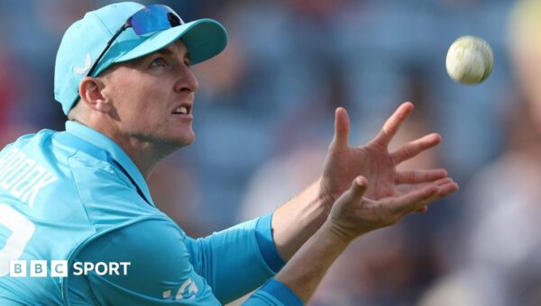 England to play 50-over warm-up in stark Ashes contrast