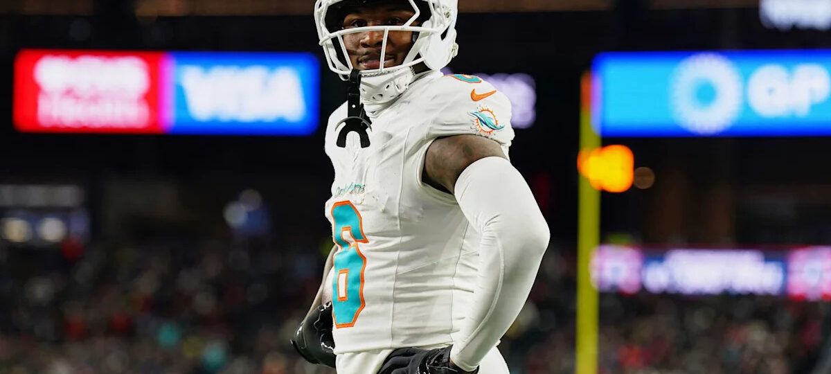 Malik Washington racks up six receptions vs. Bengals