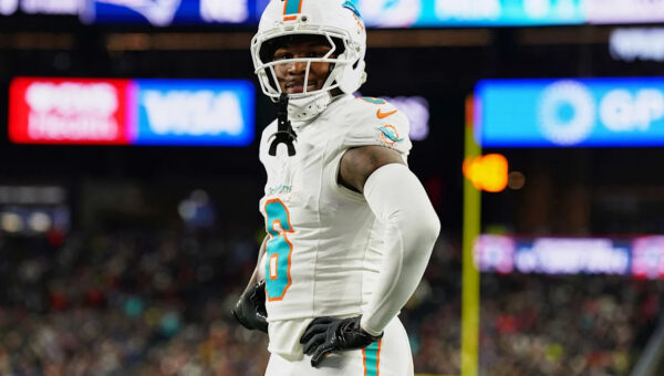 Malik Washington racks up six receptions vs. Bengals