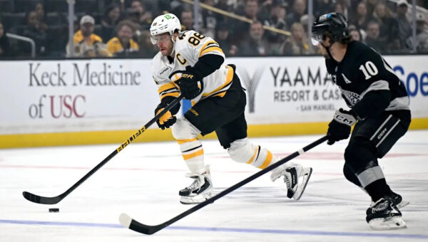Bruins Answer Quiet Dallas Finish With 6-0 Statement Against Predators