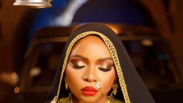 Yemi Alade Is Counting Cash and Serving Looks in “Alhaja” Video