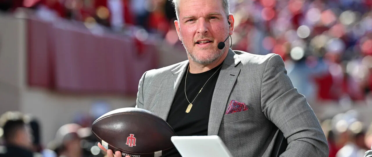 Pat McAfee doubles down on criticism of 'very, very uncomfortable' experience with Utah fans