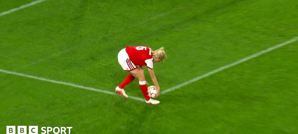 Why penalty for Williamson handball was correct call