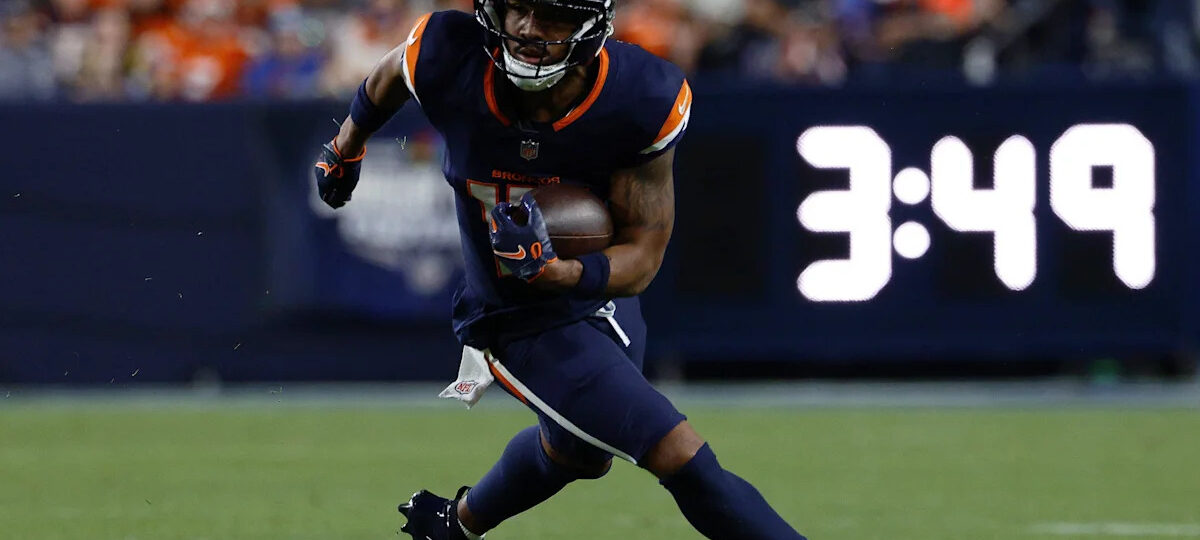 Jaylen Waddle practicing Thursday