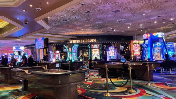 I’ve lived in Las Vegas for almost 20 years. Tourists should stop wasting money on these 5 things.