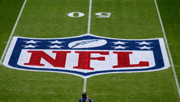 Prescott lifts Dallas Cowboys to 38-21 win over Philadelphia Eagles