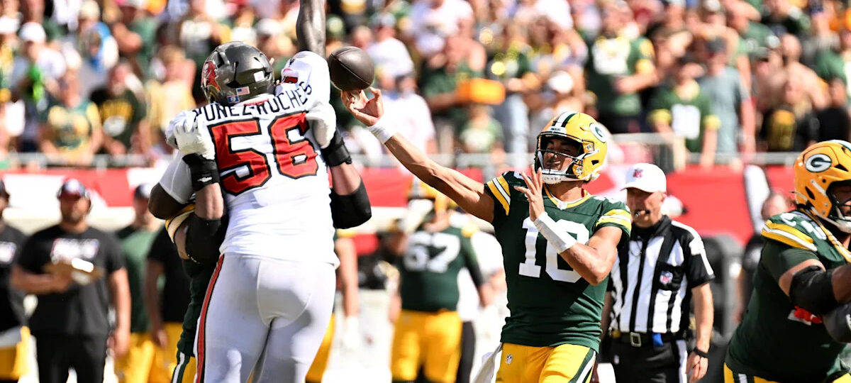 Why didn’t Kevin Zeitler play vs. Bucs? What happened on Jordan Love’s INT?