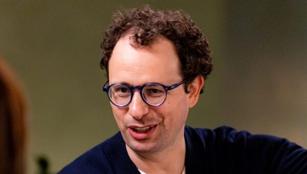Anthropic's secret weapon is its CEO's charm, one of its earliest investors says