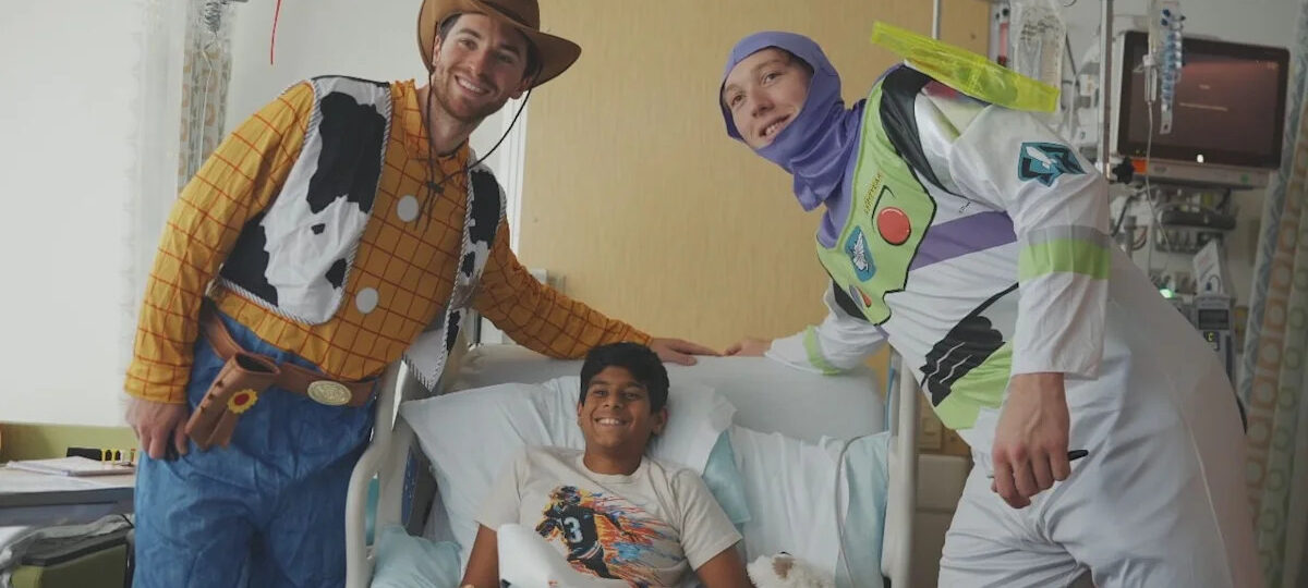 Bruins dress as ‘Toy Story’ characters for annual Halloween hospital visit