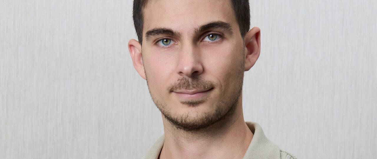 Lightspeed is betting this startup can lure shoppers with a feed of AI images. Read the pitch deck it used to raise $7M.