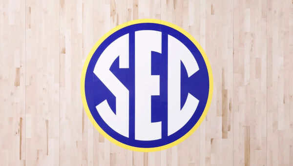 Florida earns three preseason All-SEC honors, picked to win conference